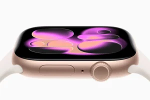 Apple Watch Series 11は、これまでで最も包括的な健康管理機能に加え、バッテリー駆動時間が長くなり、傷つきにくいディスプレイが2倍に向上しました。(画像出典: Apple Newsroom)