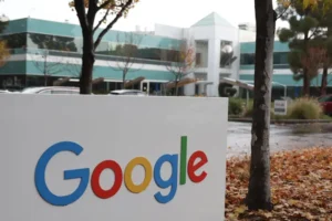 Androidスマートフォンのデータ通信とプライバシー問題を示すイメージ（Googleの和解問題に関連）