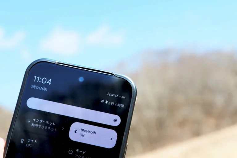 au Starlink Direct 接続イメージ 画像出典：KDDI News Room「au Expands Coverage to Cover All of Japan with au Starlink Direct」