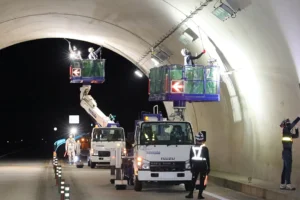 国土交通省 近畿地方整備局「メンテナンス」 )